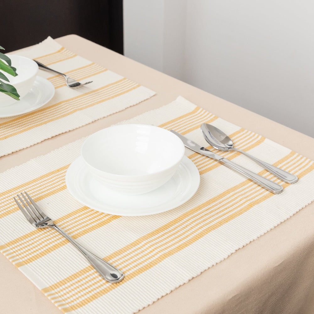 Urban Stripes Placemat Lifestyle Taupe