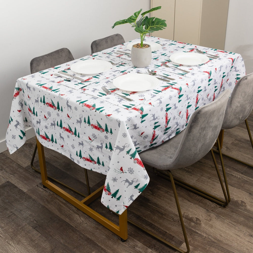 Yuletide Classic Tablecloth