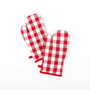 Farmhouse Red &amp; White Plaid Oven Mitts