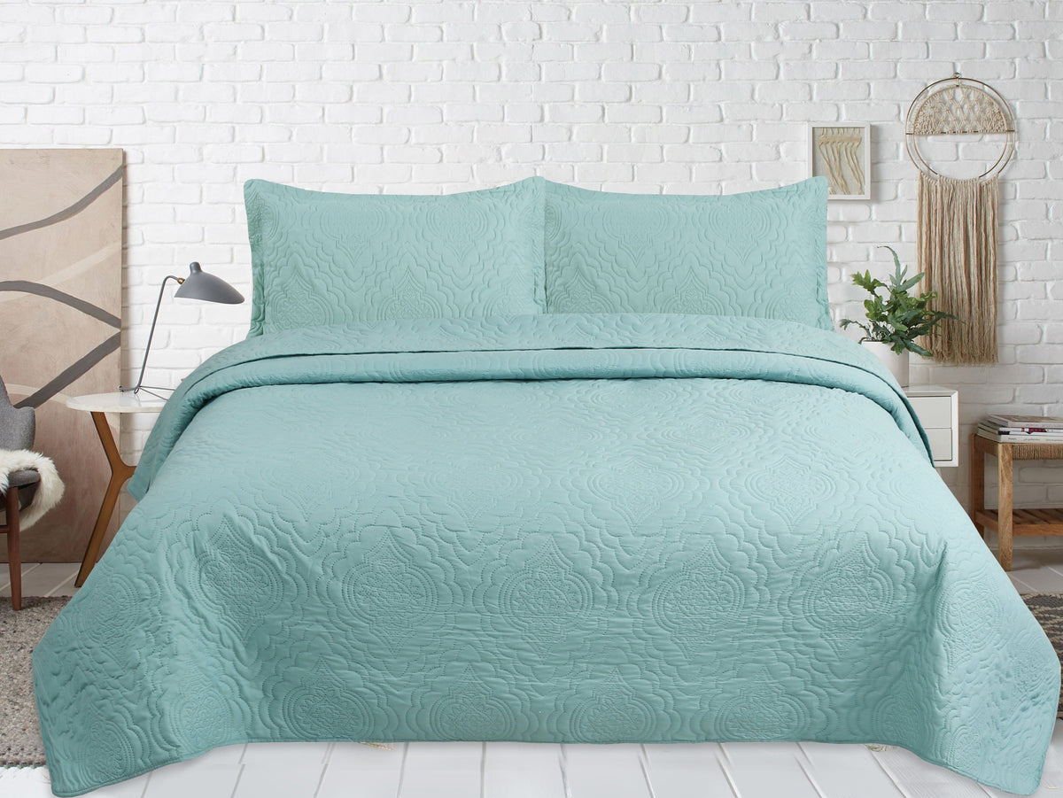 Solid Embossed Pinsonic Coverlet Bedspread Ultra Soft  Summer Quilt Set , Green Color