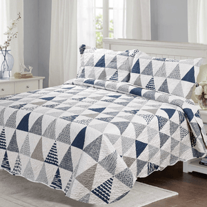 Rich Printed Embossed Pinsonic Coverlet Bedspread Ultra Soft 3 Piece Summer Quilt Set with 2 Quilted Shams, Modern Geometric Triangle Pattern