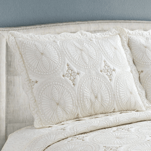 Embroidered Stitching Coverlet Bedspread Ultra Soft Solid Quilt Set, Cream Geometric Circles